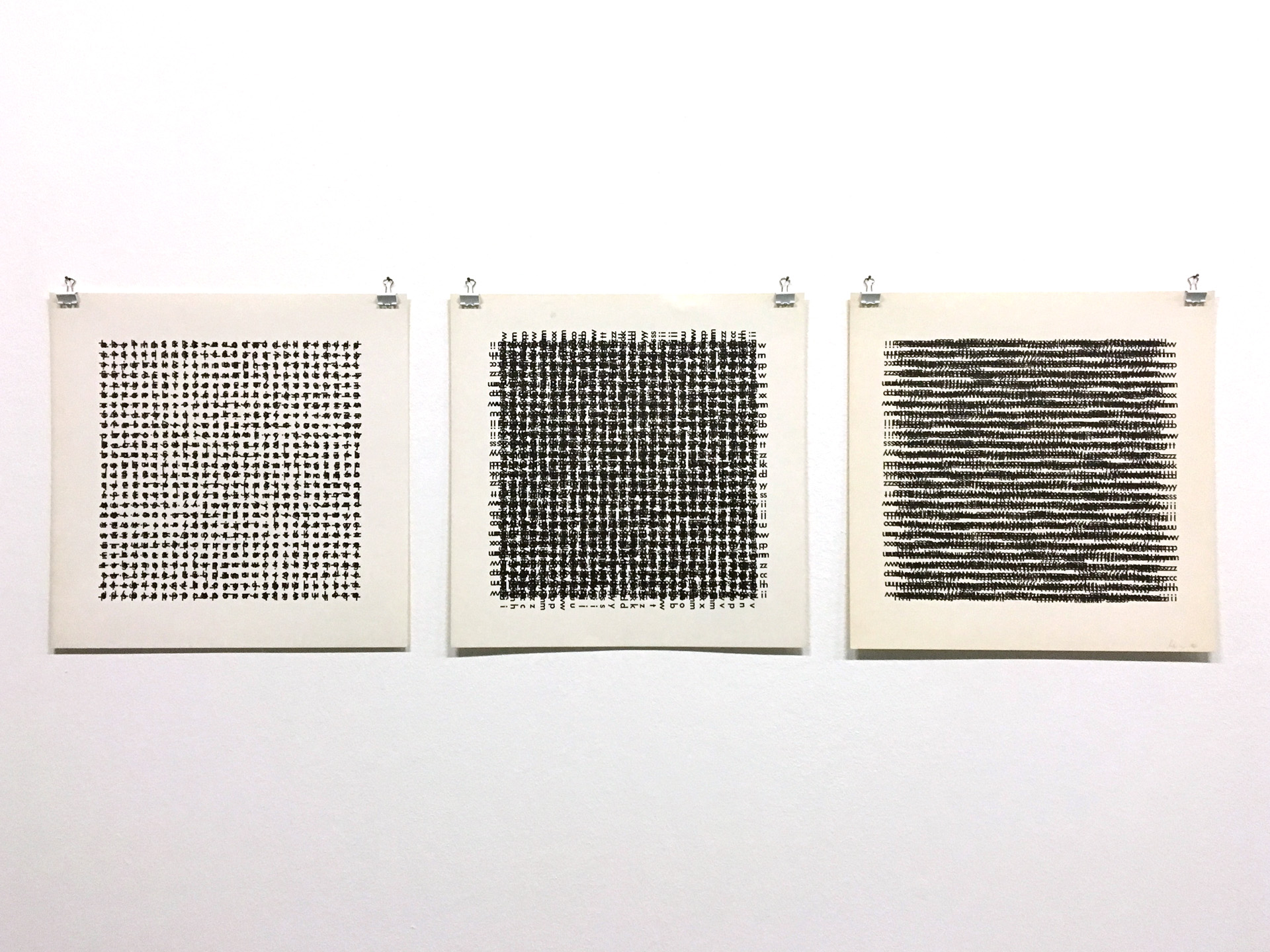 Blick in die Ausstellung »Hansjörg Mayer. The Smell of Ink«