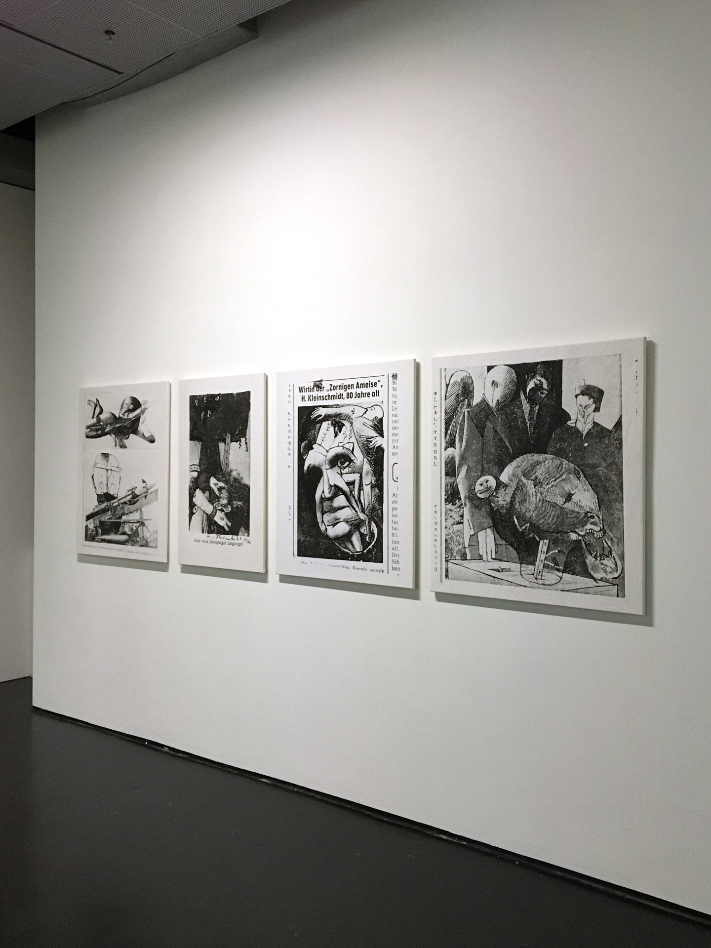 Blick in die Ausstellung »Hansjörg Mayer. The Smell of Ink«