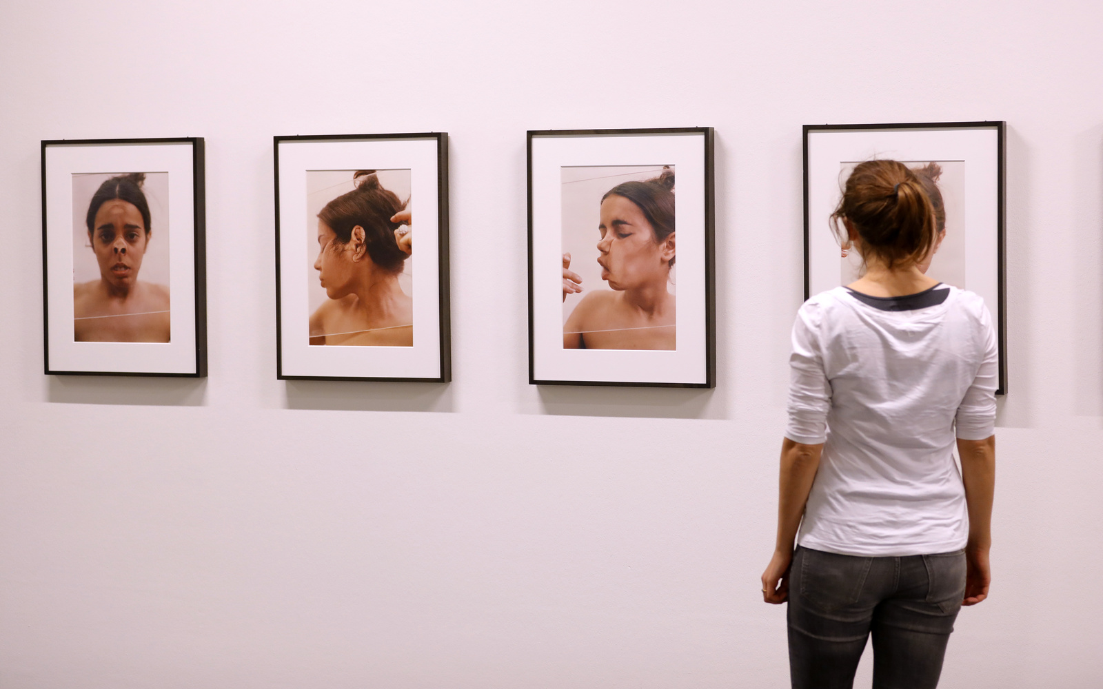 Blick in die Ausstellung »FEMINISTISCHE AVANTGARDE der 1970er-Jahre«