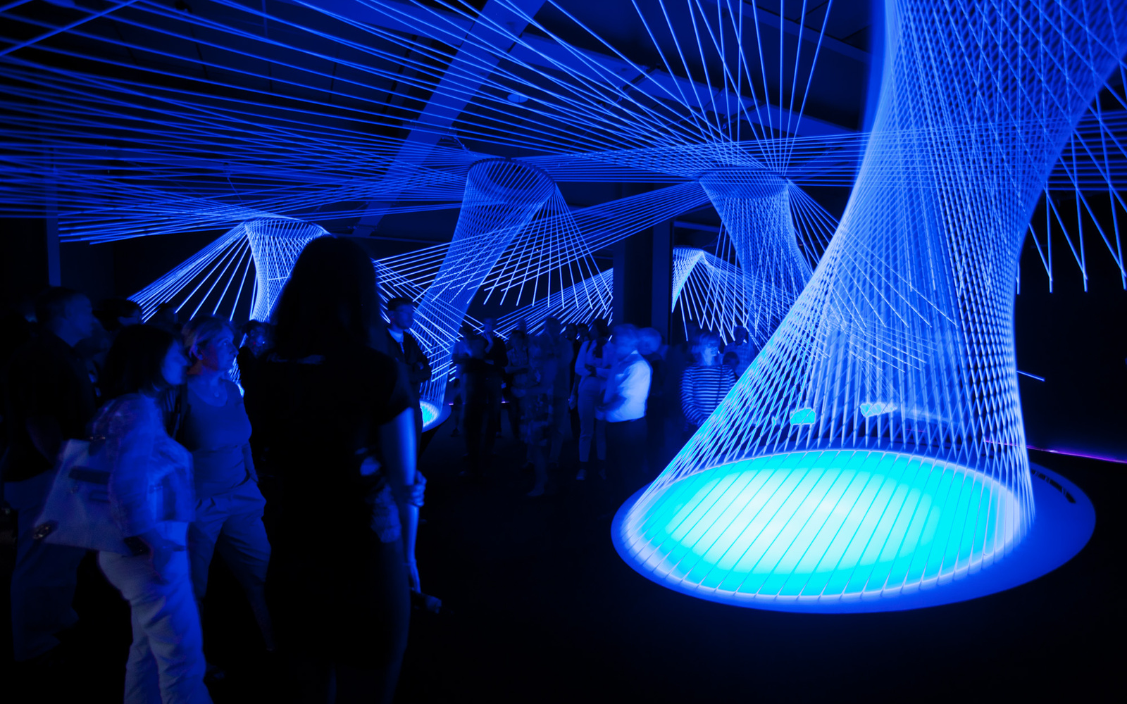 Installation view Resonate