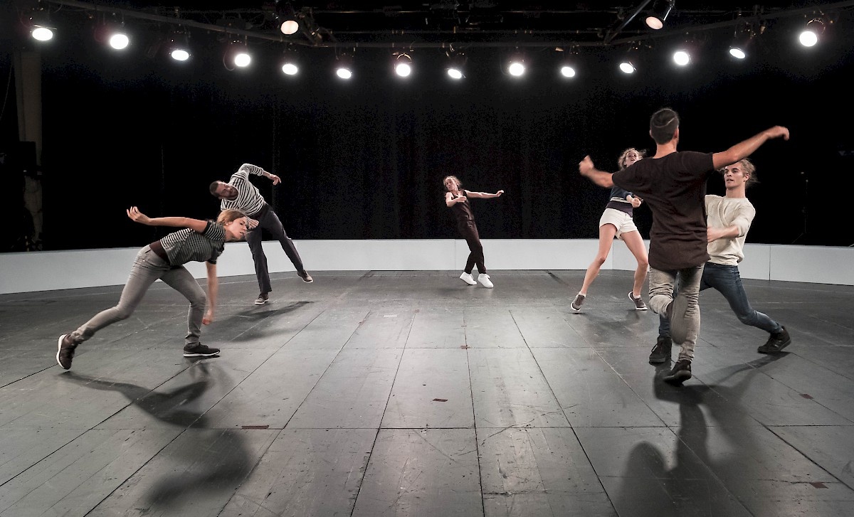 Six dancers during their performance