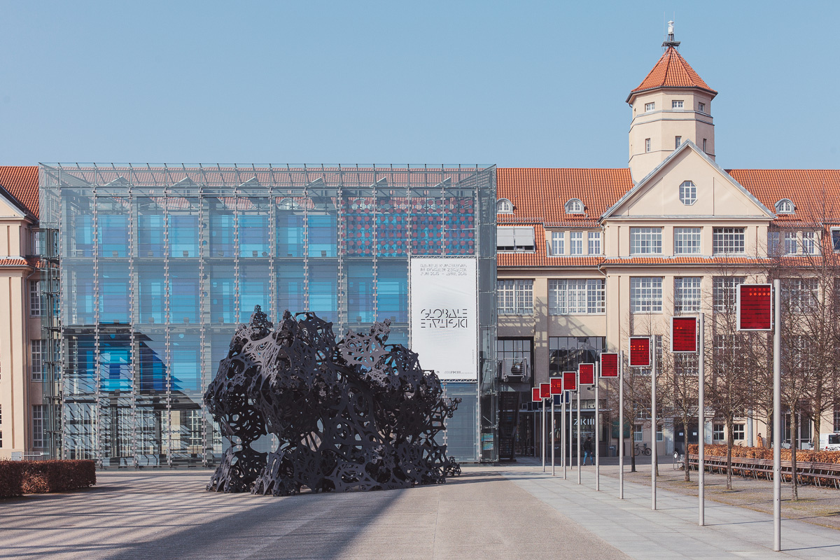 Glass building with a white banner with the Globale logo