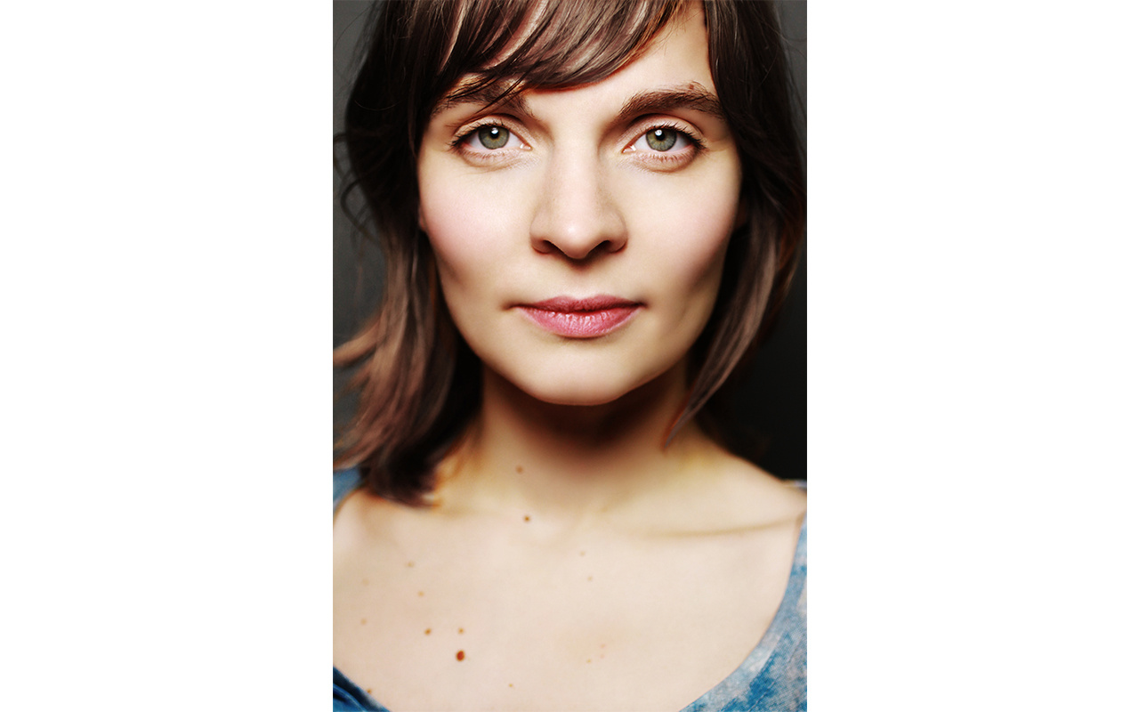 Photo of the composer Hildur Guðnadóttir