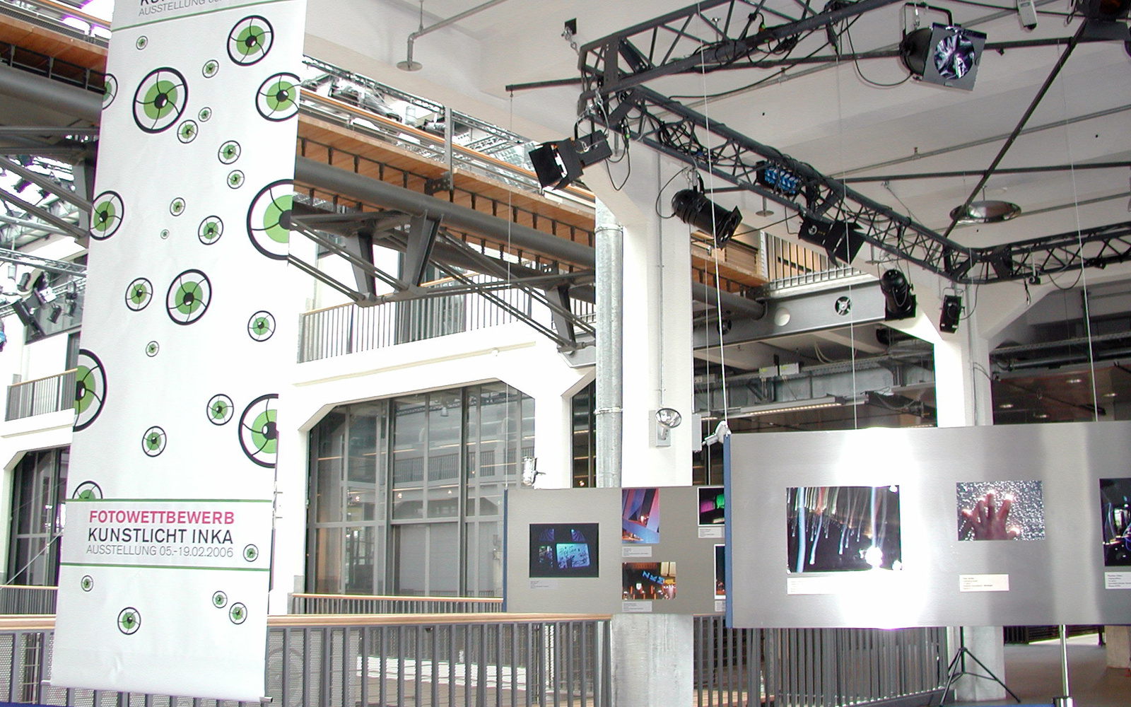 Exhibition view "Artificial/Art Light InKa"