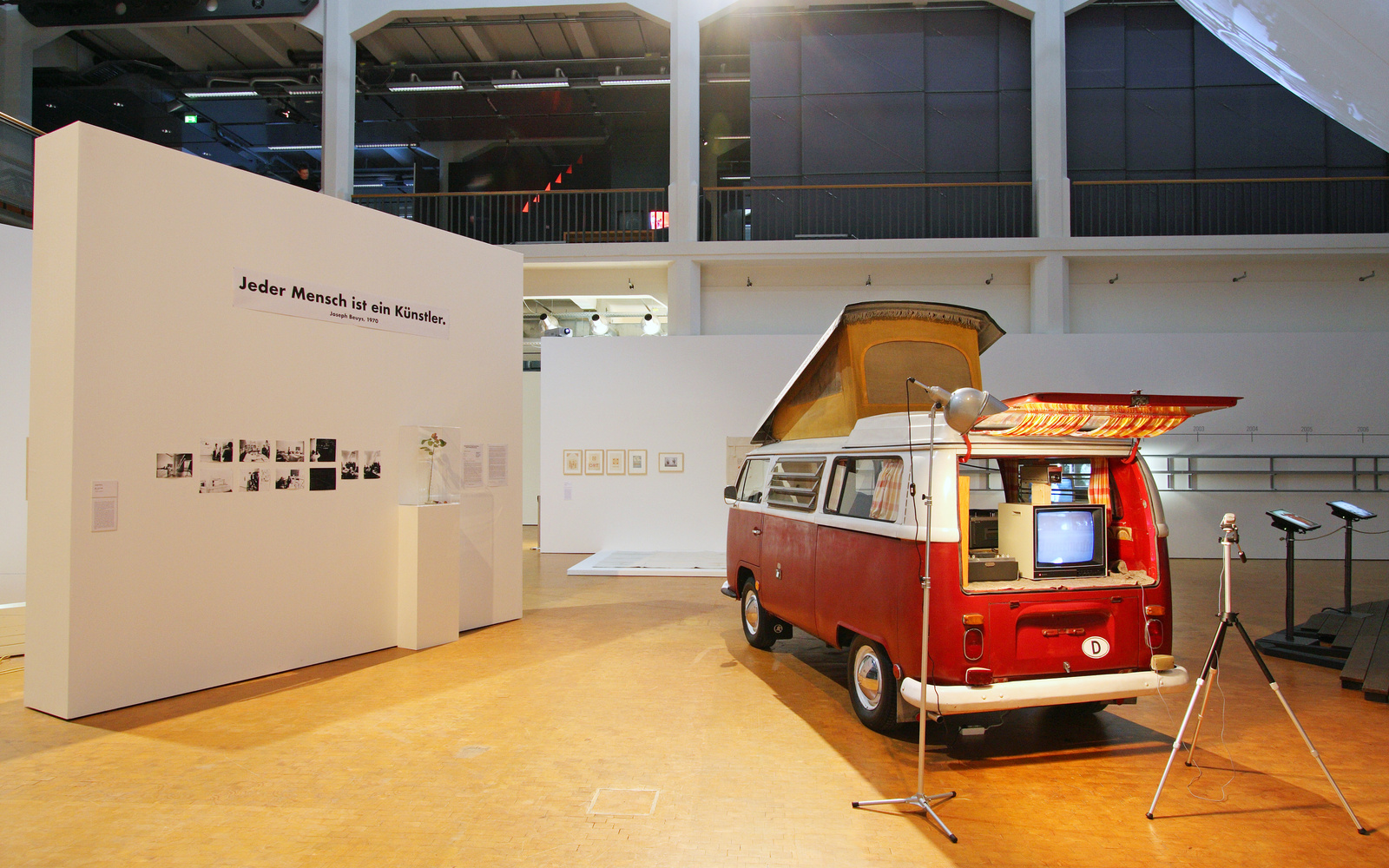 Ausstellungsansicht "You_ser"