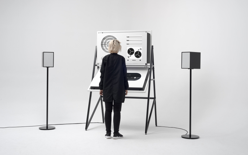 Das Bild zeigt die Installation »APPARATUM« 