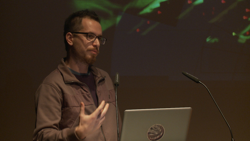 i5431_16_zkm_s_jp_performing_sound_symposium_manousakis.jpg