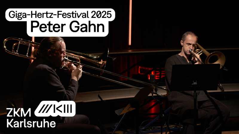 2 Musiker auf der Bühne, Bassposaune, gespielt von Karsten Süßmilch, Kontrabassposaune, gespielt von Jan Termath