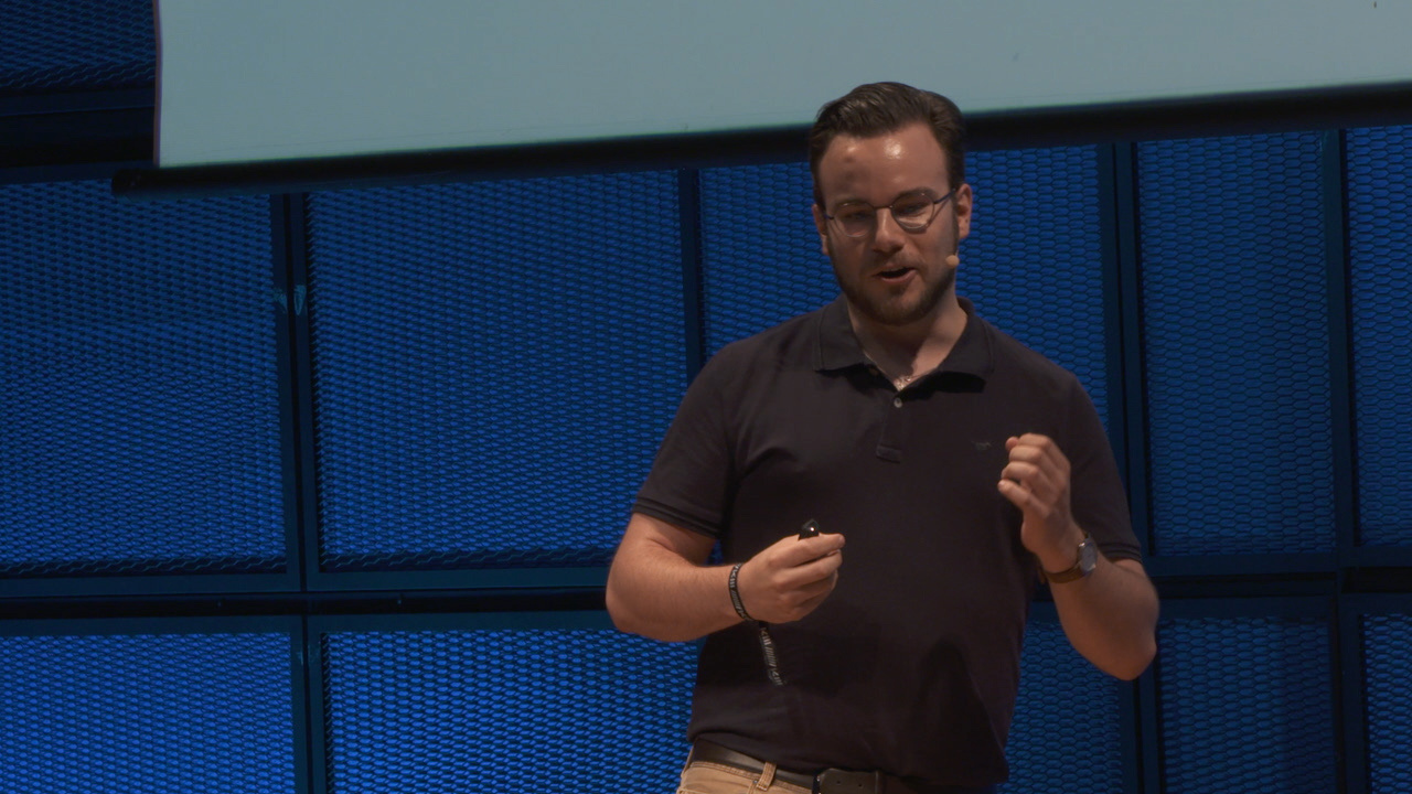 i6222_18_mth_r_vw_bb_scienceslam_1_schaefer.00_04_36_04.thumbnail_1.jpg