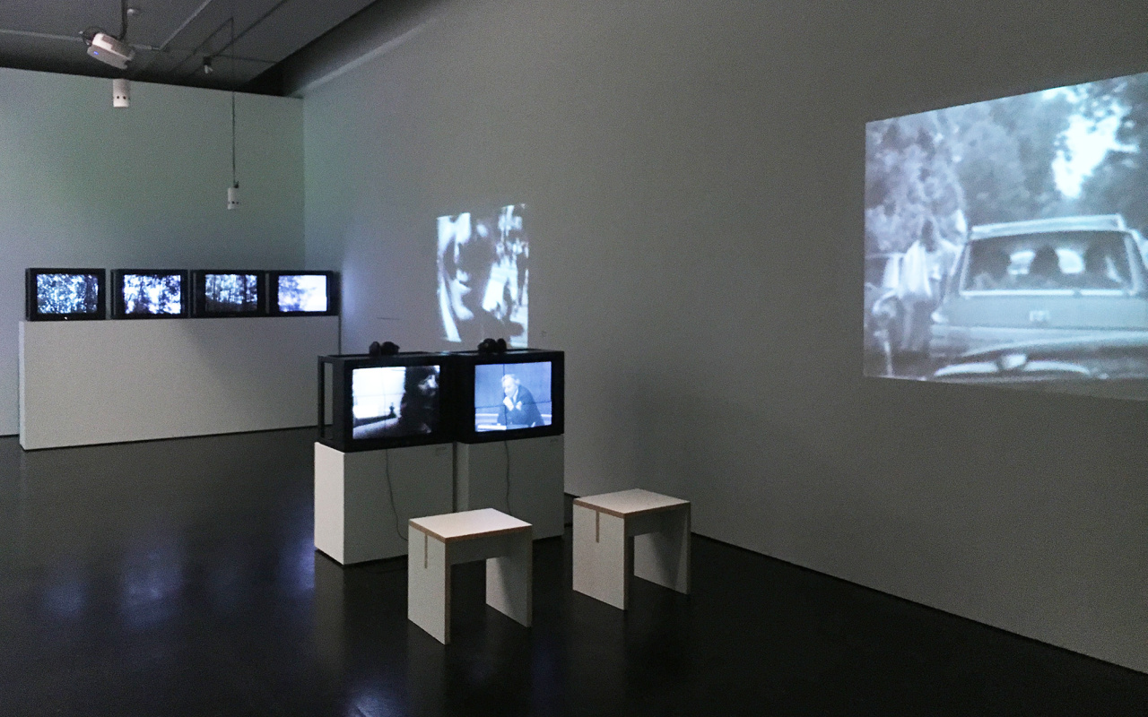 Blick in die Ausstellung »Radical Software«
