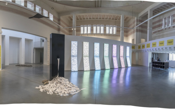 Blick in die Ausstellung »GLOBAL CONTROL AND CENSORSHIP« in Žilina