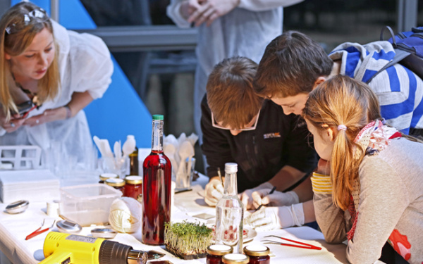Kinder basteln