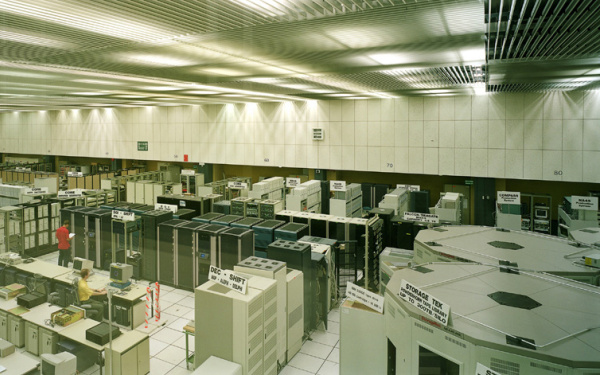 Ein Raum im Cern Kontrollcenter