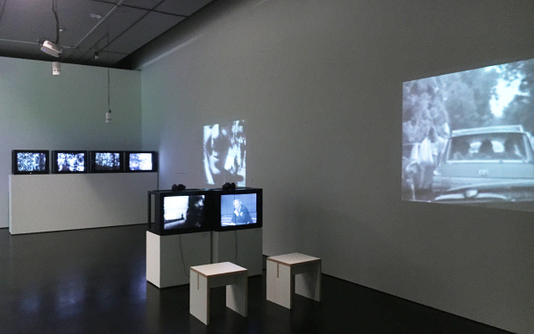 Blick in die Ausstellung »Radical Software«