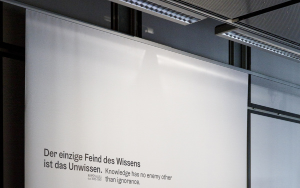 Blick in die Ausstellung »DIA-LOGOS. Ramon Llull und die Kunst des Kombinierens« 