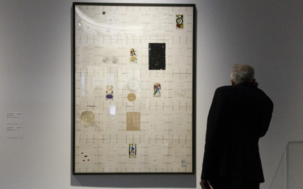 Blick in die Ausstellung »DIA-LOGOS. Ramon Llull und die Kunst des Kombinierens« 
