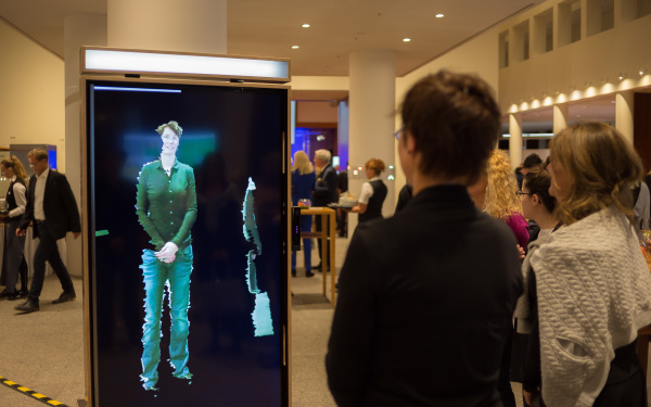 Impressionen der Ausstellung »Open Codes« in der Landesvertretung BW in Berlin.