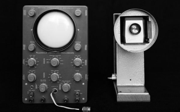 Devices from the historic studio Hermann Heiß