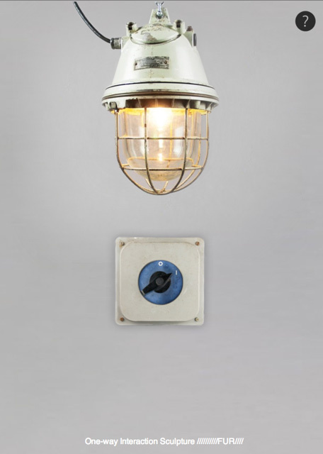 Eine eingeschaltete Bunkerlampe. Darunter ein Schalter, der auf '1' steht.