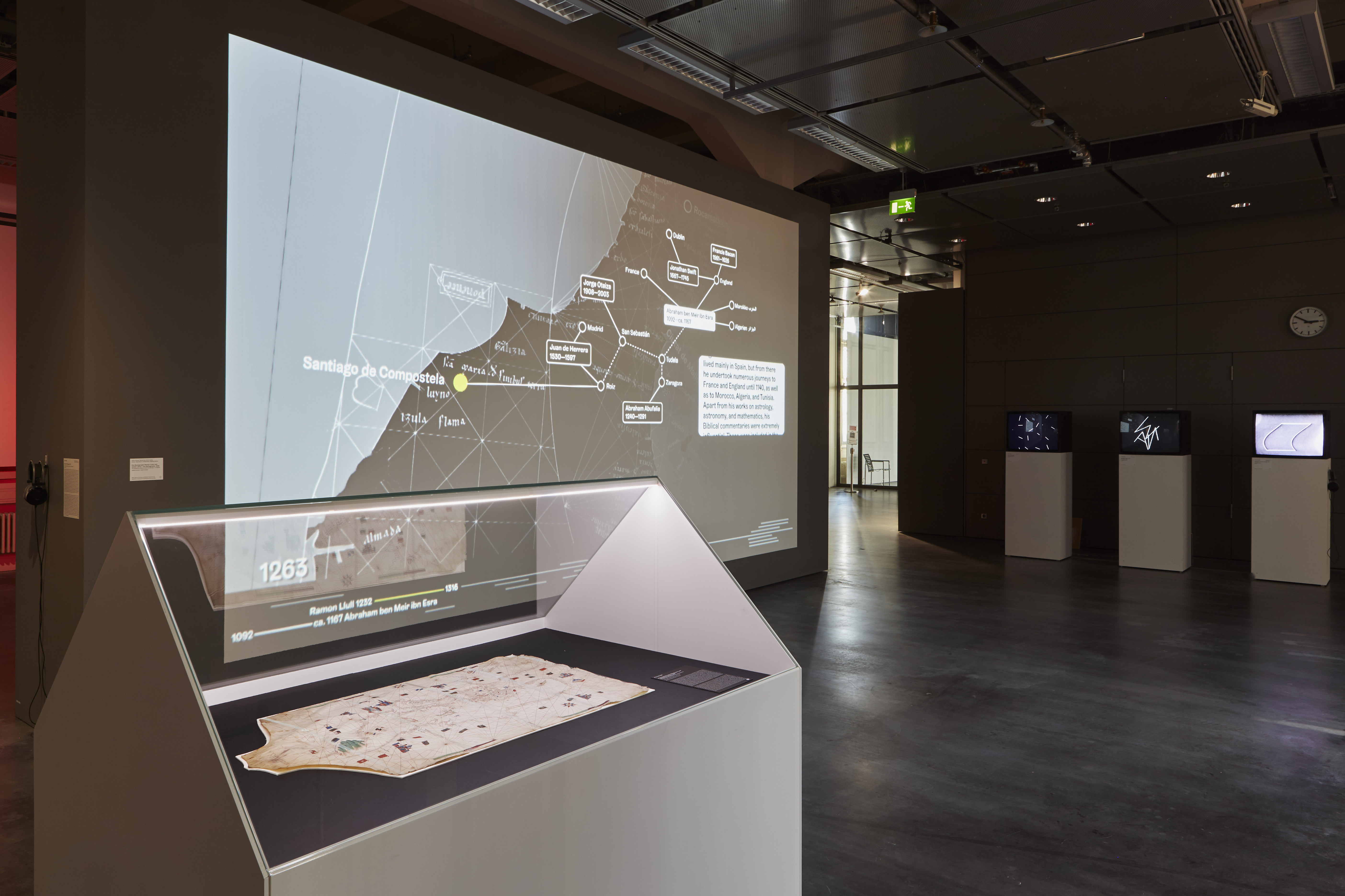 Exhibition view »DIA-LOGOS. Ramon Lull and the ars combinatoria«
