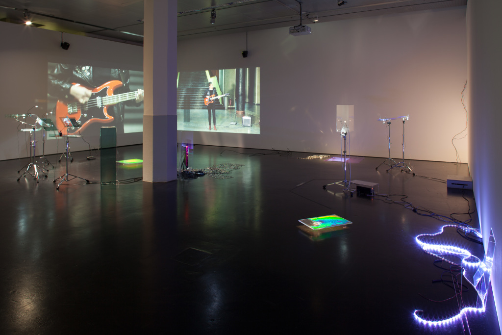 Blick in die Installation von Nile Koetting