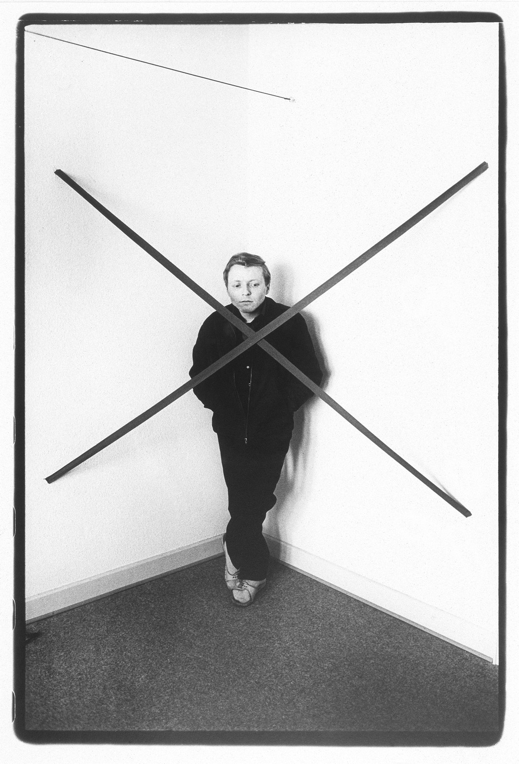 Reiner Ruthenbeck, "Durchkreuzung"