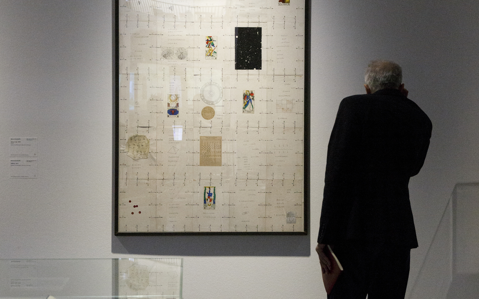 Blick in die Ausstellung »DIA-LOGOS. Ramon Llull und die Kunst des Kombinierens« 