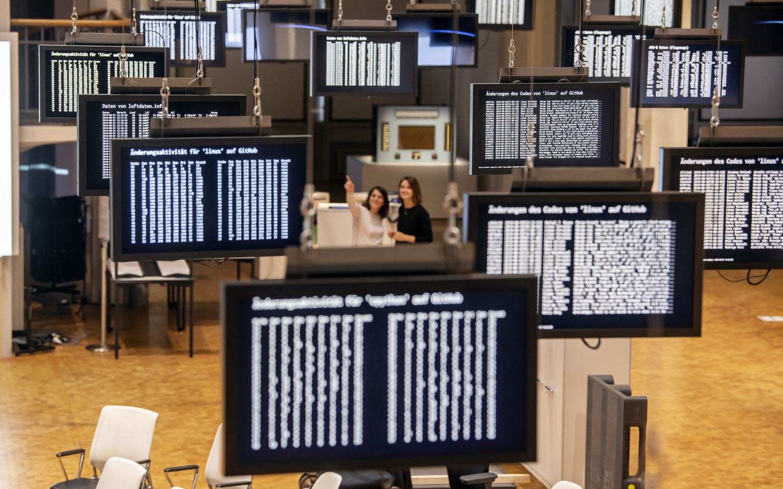Installationsansicht »Die Welt als Datenfeld«