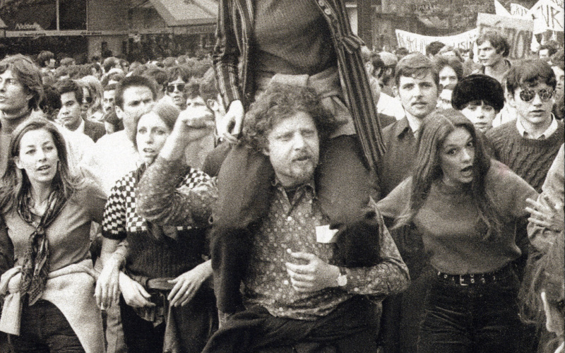 Cover der Publikation »Jean-Jacques Lebel: Barrikaden«