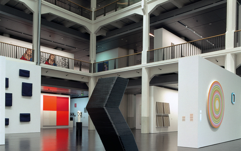 Ausstellungsansicht "DaimlerChrysler Collection"