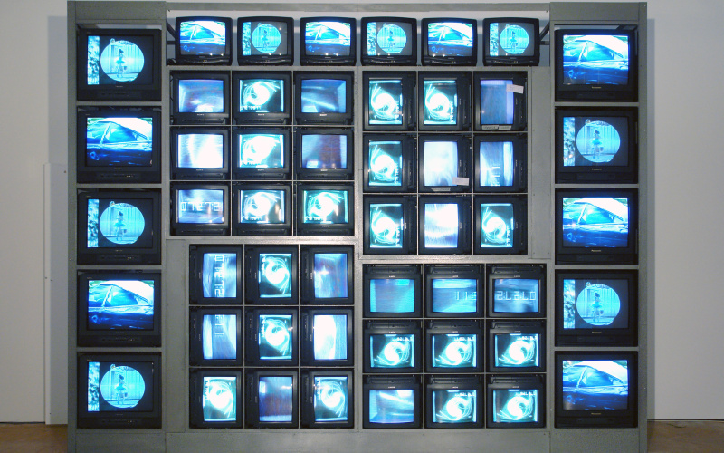 Installationsansicht "Nam June Paik: Internet Dream"