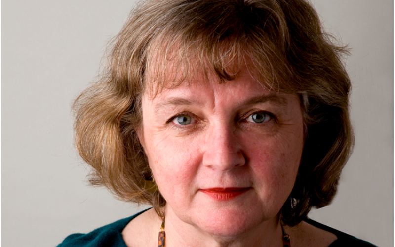Porträt von Sara Whyatt