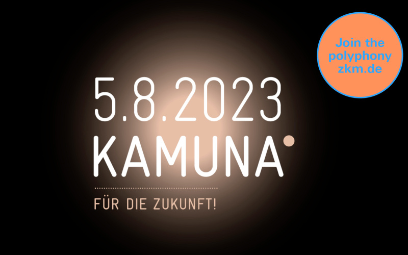 Zu sehen ist der Titel "KAMUNA" mit Datum vor verwaschener rostbrauner Sonne auf schwarzem Grund