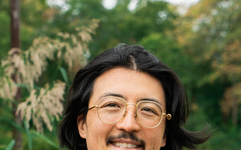 Zu sehen ist das Portraitfoto einer Person.