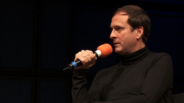 275_V_2010_Weibel_Gespraech_2.jpg
