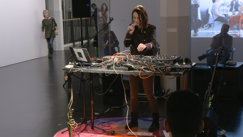 resonanzenlive_angietaylor.jpg