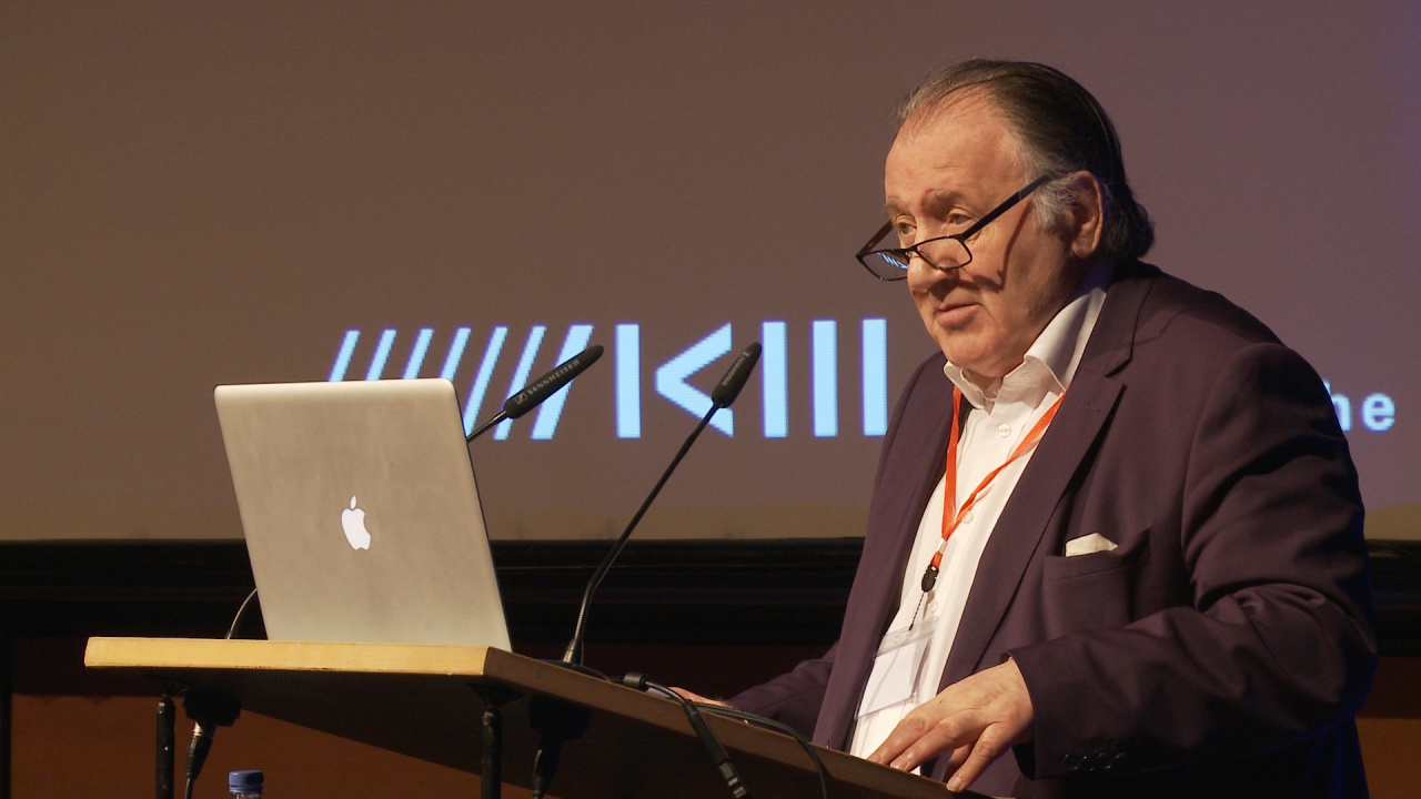 i5877_17_kub_r_gx_bm_digitalinnovationintheatre_peter_weibel_nah.jpg