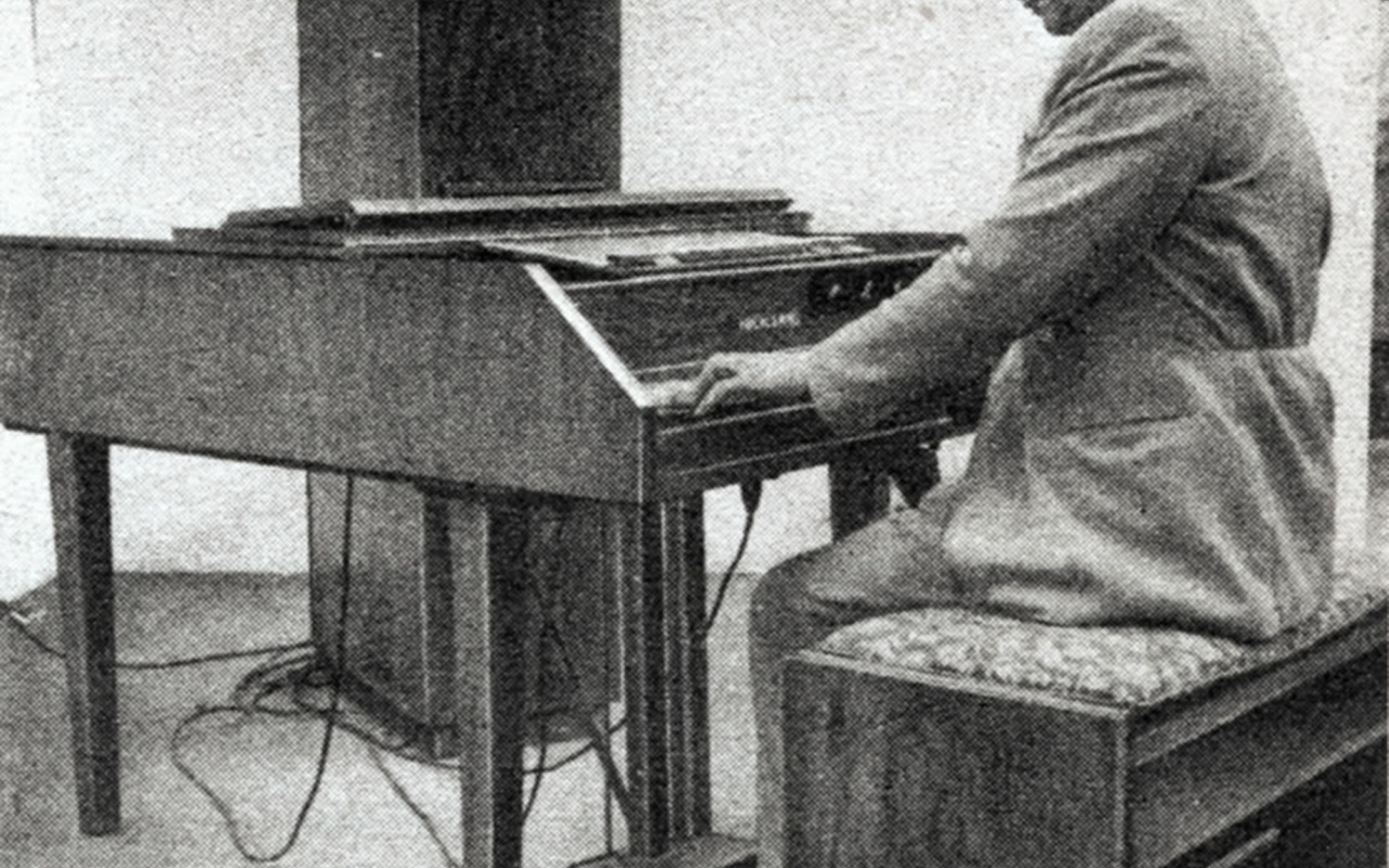 Harald Bode spielt Cembaphon