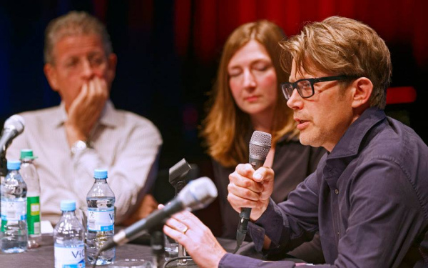 Rainer Guldin, Steffi Winkler und Nils Röller am Mikrofon