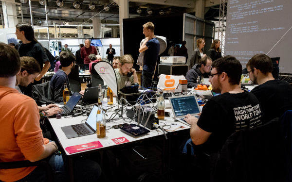 Blick in die Ausstellung »Open Codes. Leben in digitalen Welten« 