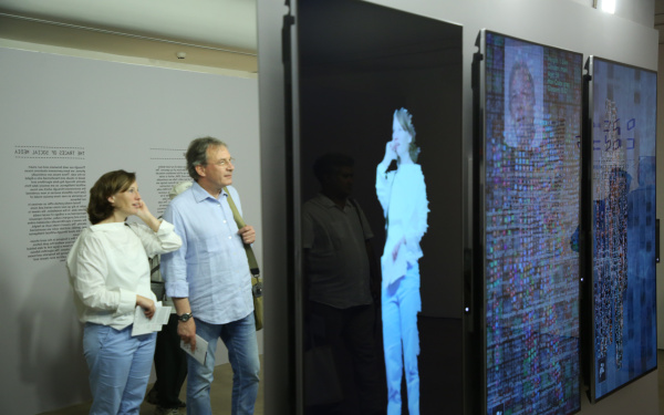 Blick in die Ausstellung »Open Codes. Digital Culture Techniques«, Mumbai.