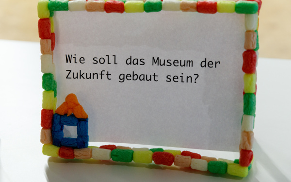 How should the museum of the future be bult? 