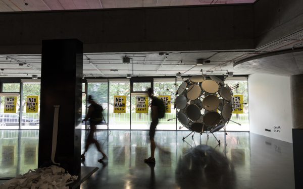 Blick in die Ausstellung »Global Control and Censorship« in Prag