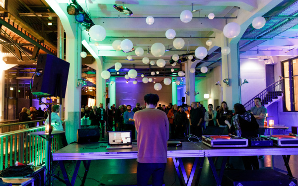 Live electronic DJ performance by David Bird 
