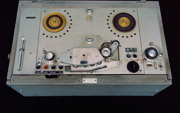 Devices from the historic studio Hermann Heiß