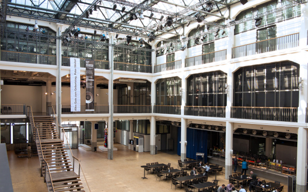 Das ZKM_Foyer