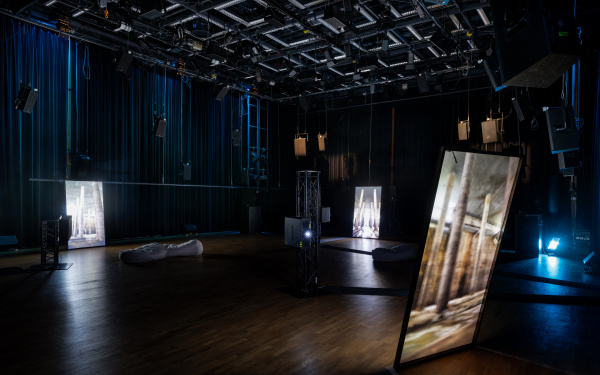 Ausstellungsansicht »Repairing the Present :RETOOL«