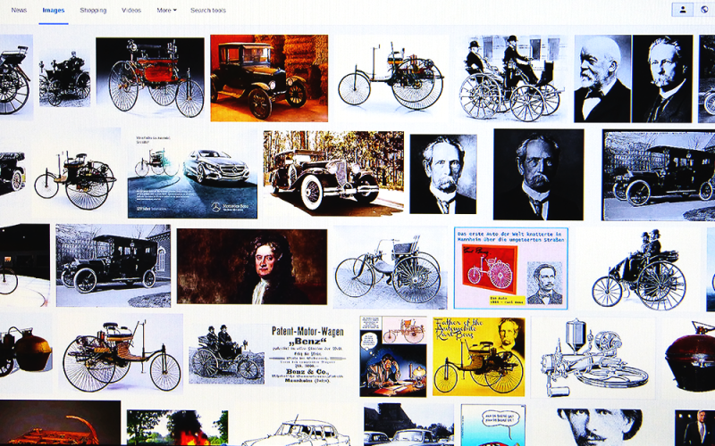 Unterschiedliche Ansichten früher Automobile
