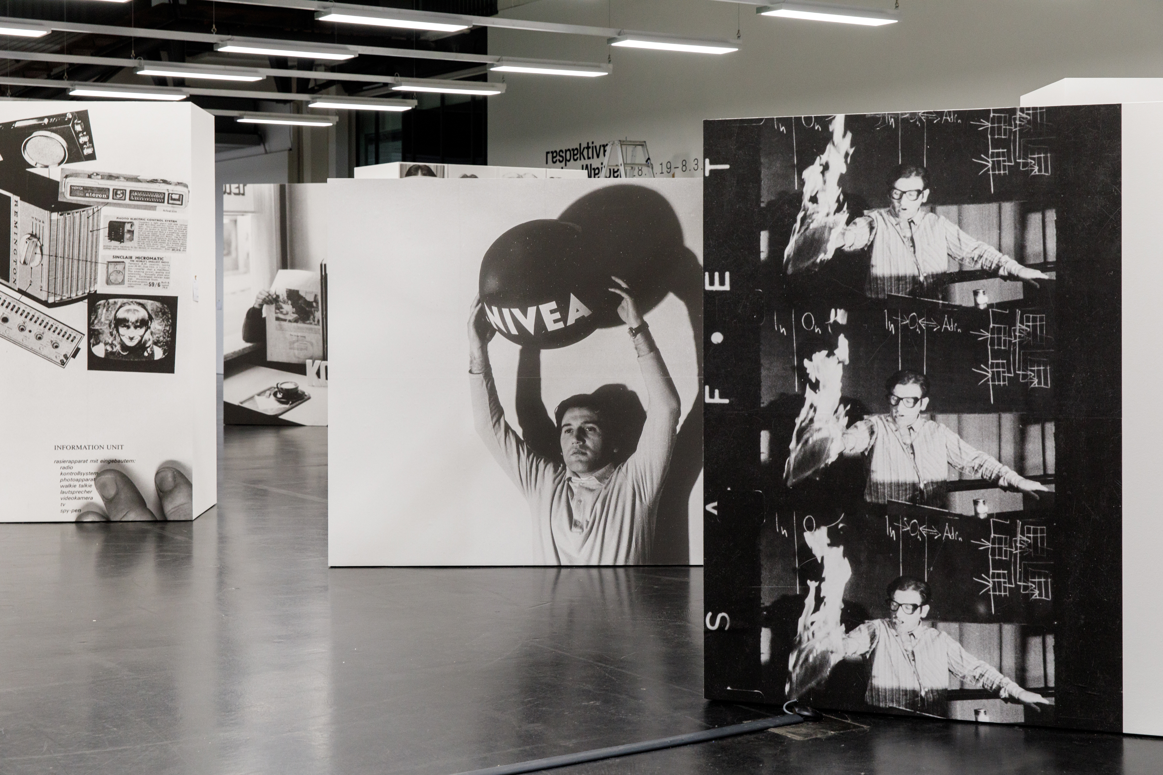 Exhibition view »respektive Peter Weibel«