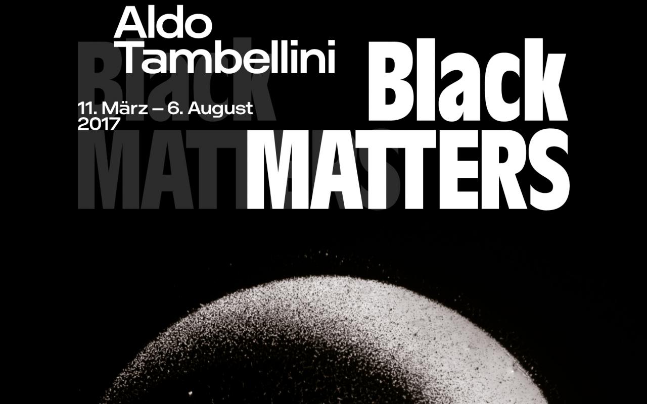 Schwarzes Titelseite mit weißer Schrift und kreisförmigen Abbildung.